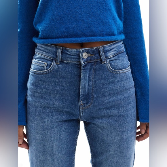 Only Blue Straight Leg Jeans - Picture 5 of 10